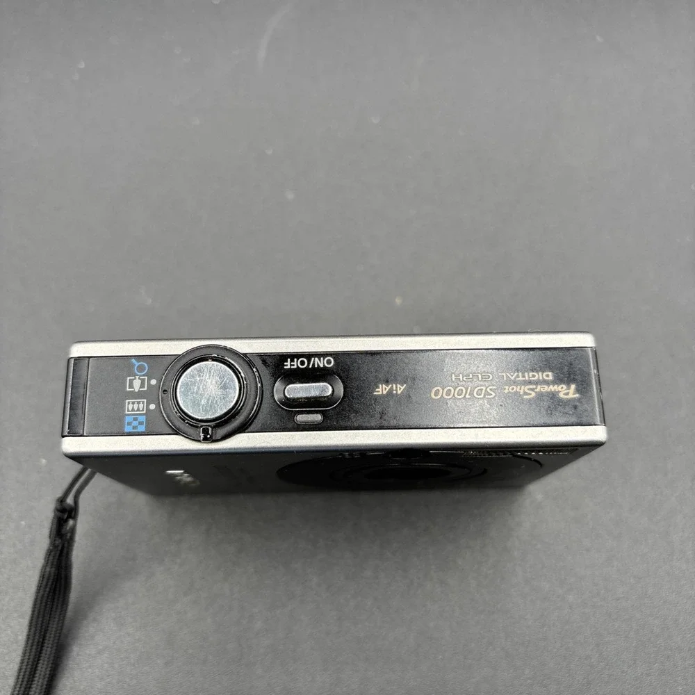 Canon Powershot SD1000 Silver Digital Compact Camera 7.1MP Digicam TESTED